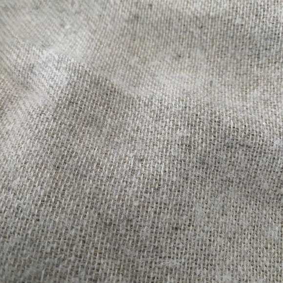 Huge Zara fringed scarf/shawl - Picture 4 of 4